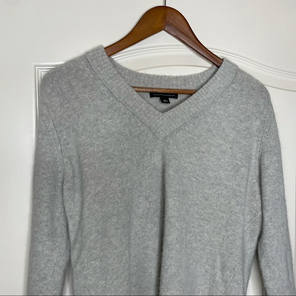 Banana Republic Sweater - Picture 5 of 7